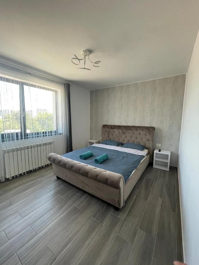 Ls Lake Apartment Mamaia Nord นาโวดาริ ภายนอก รูปภาพ